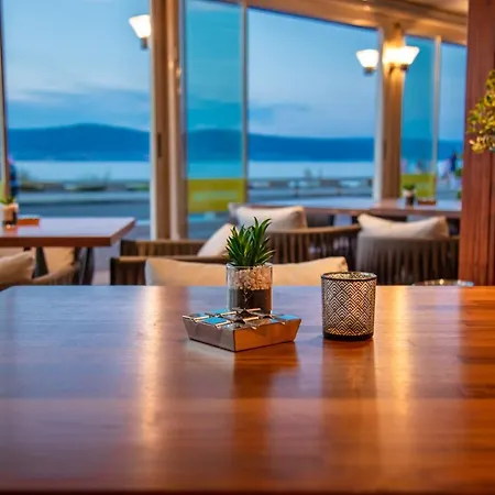 Apartmanhotel Paradiso 4*
