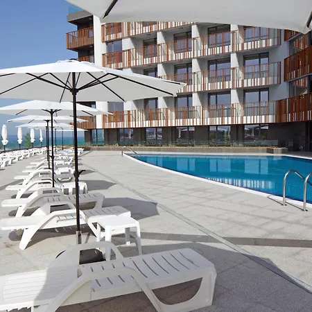 Paradiso 네세부르